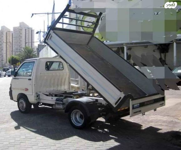 מודעת רכב פיאג'ו פורטר