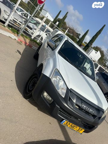 מודעת רכב איסוזו די-מקס