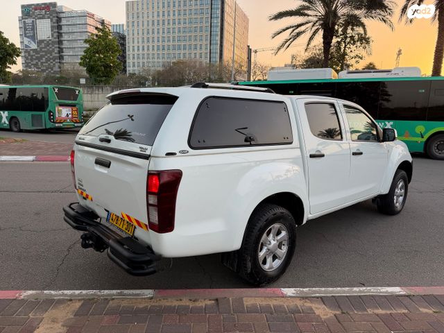 איסוזו די-מקס