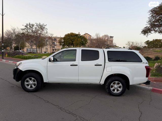 איסוזו די-מקס