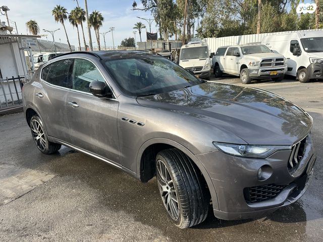 מודעת רכב מזראטי לבנטה