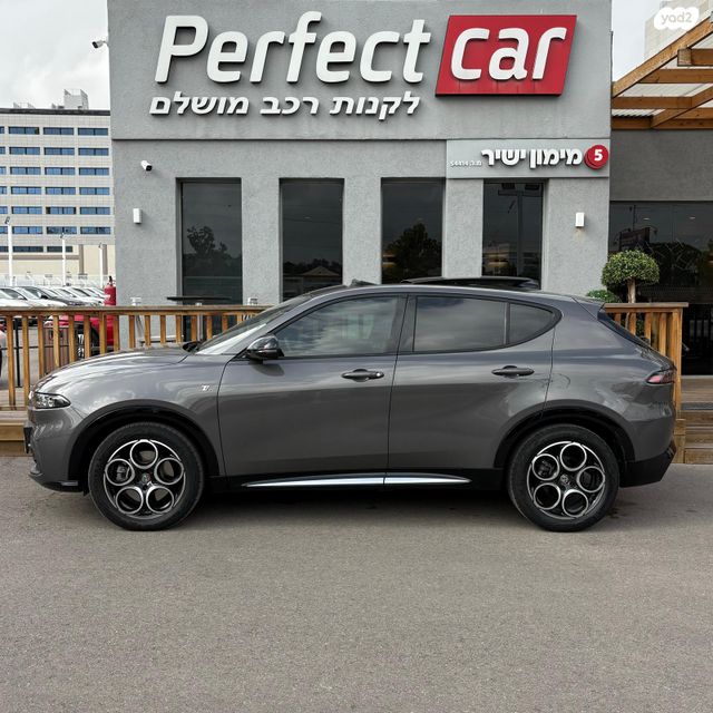 אלפא רומיאו טונלה