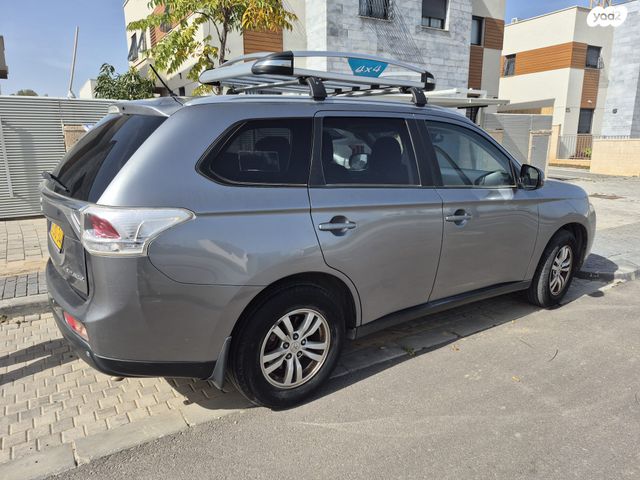 מיצובישי אאוטלנדר