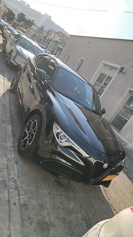 מודעת רכב אלפא רומיאו סטלביו