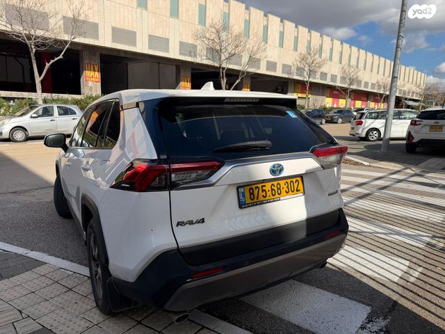 טויוטה RAV4