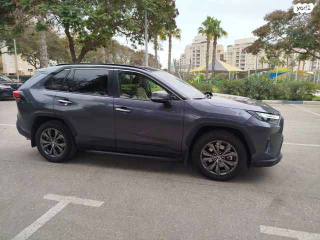 מודעת רכב טויוטה RAV4 2