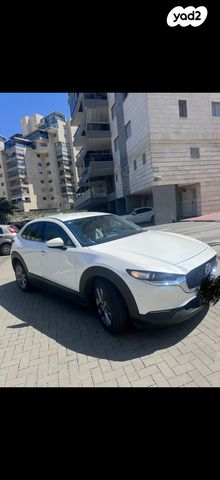 מודעת רכב מאזדה CX-30