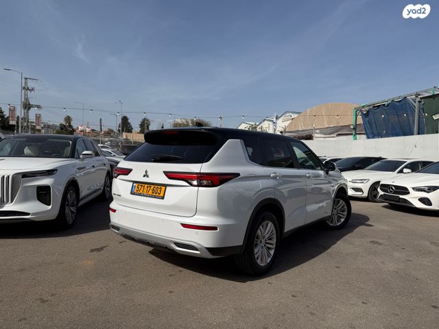 מיצובישי אאוטלנדר