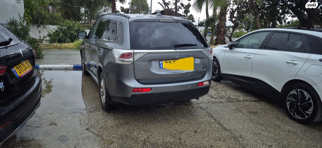 מיצובישי אאוטלנדר