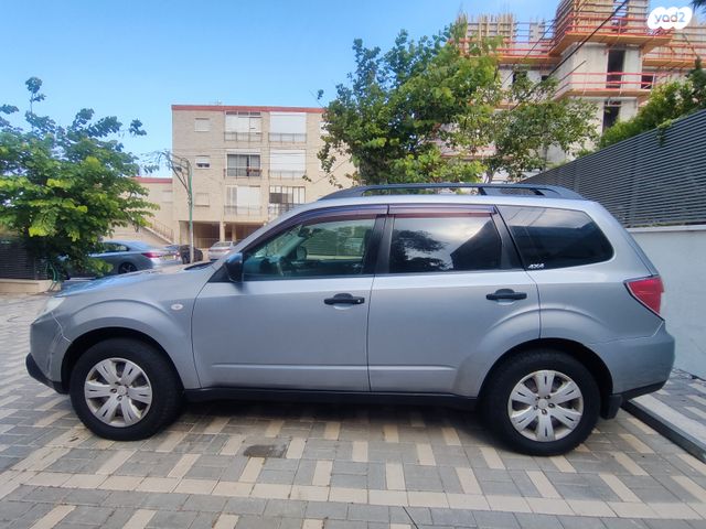 סובארו פורסטר