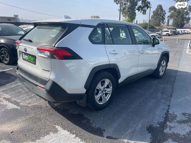 טויוטה RAV4