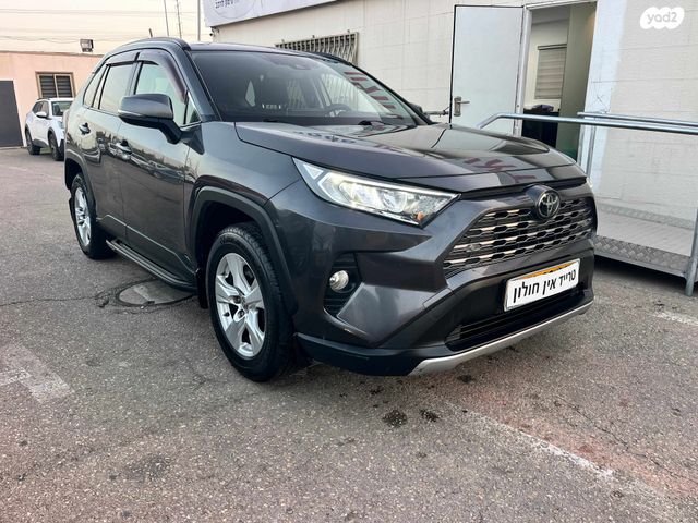 מודעת רכב טויוטה RAV4
