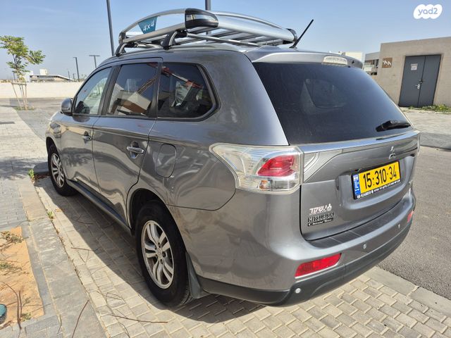 מיצובישי אאוטלנדר