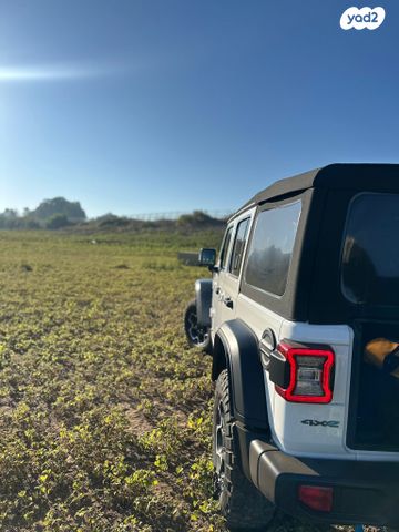 מודעת רכב ג'יפ רנגלר