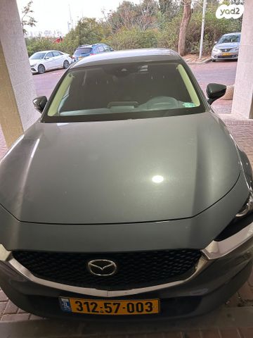 מודעת רכב מאזדה CX-30