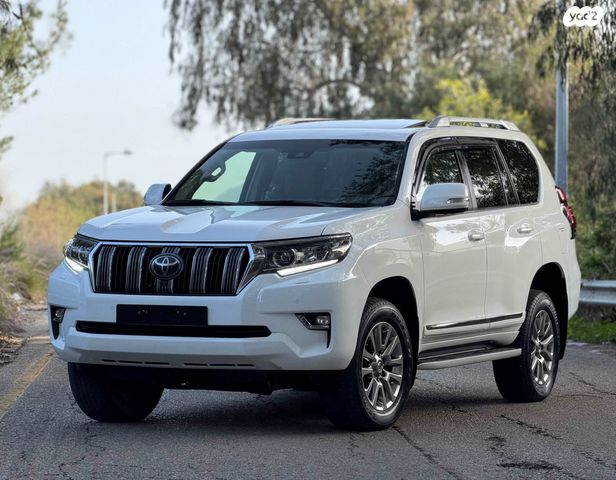 טויוטה לנד קרוזר