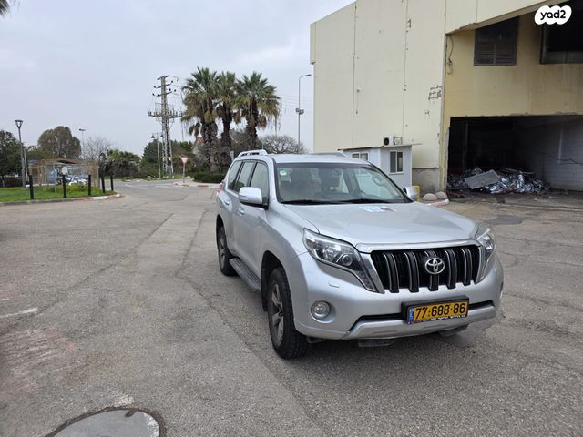 מודעת רכב טויוטה לנד קרוזר