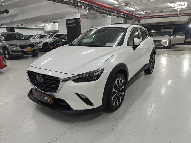 מודעת רכב מאזדה CX-3