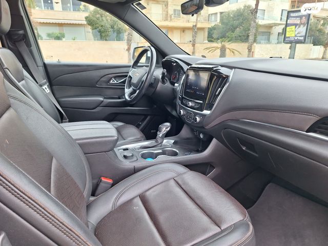 שברולט טראוורס