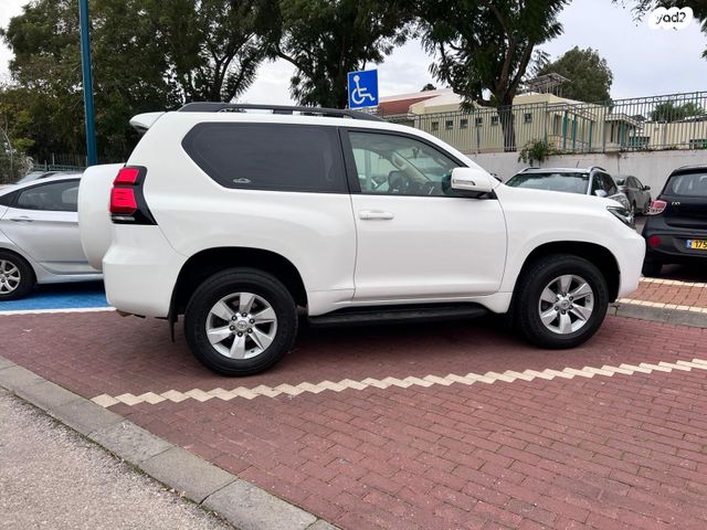 מודעת רכב טויוטה לנד קרוזר