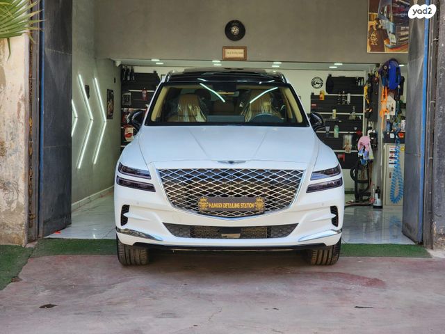 מודעת רכב ג'נסיס GV80