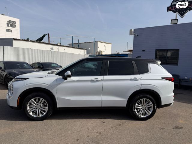 מיצובישי אאוטלנדר