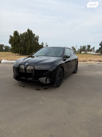 מודעת רכב ב מ וו iX