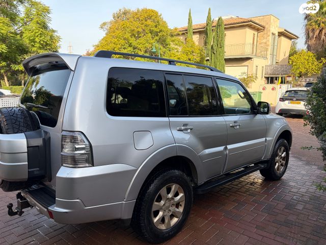 מיצובישי פג'רו