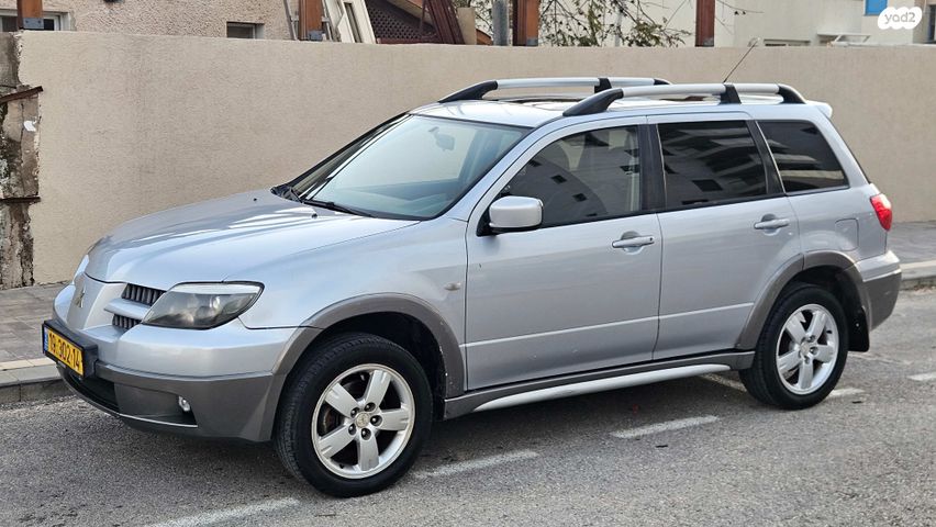 מיצובישי אאוטלנדר