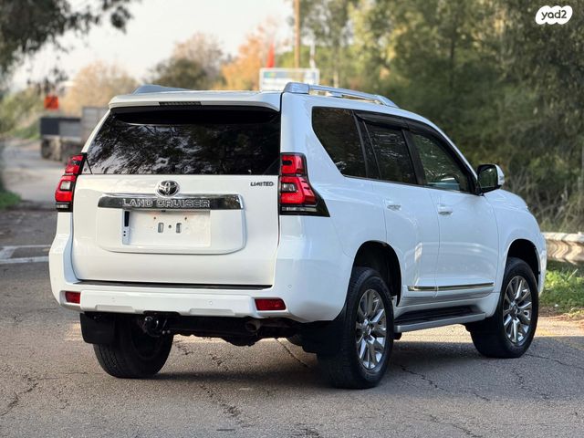 טויוטה לנד קרוזר