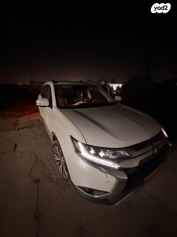 מיצובישי אאוטלנדר