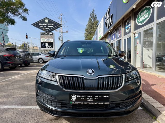 מודעת רכב סקודה קארוק 1