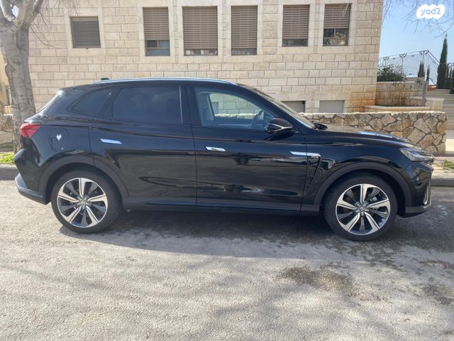 אם ג'י מארוול R