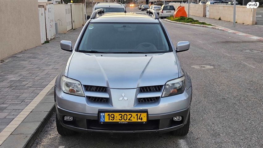 מיצובישי אאוטלנדר