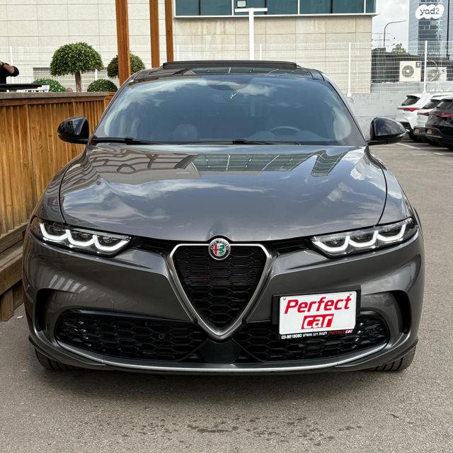 אלפא רומיאו טונלה