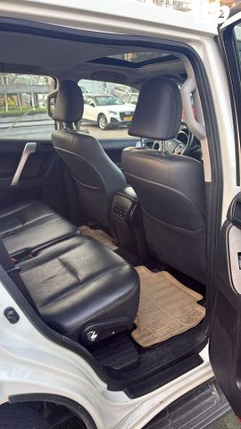 טויוטה לנד קרוזר