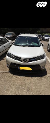 טויוטה RAV4