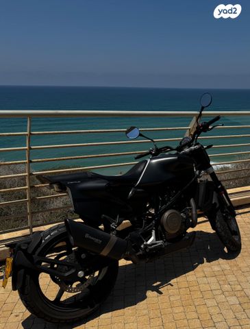 מודעת רכב הוסקוורנה SVARTPILEN 701