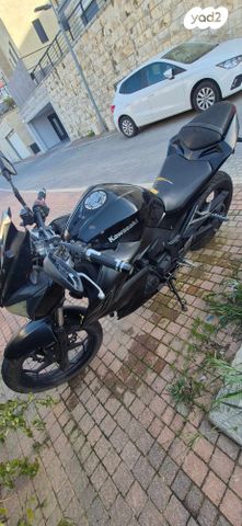 קאוואסאקי Z300