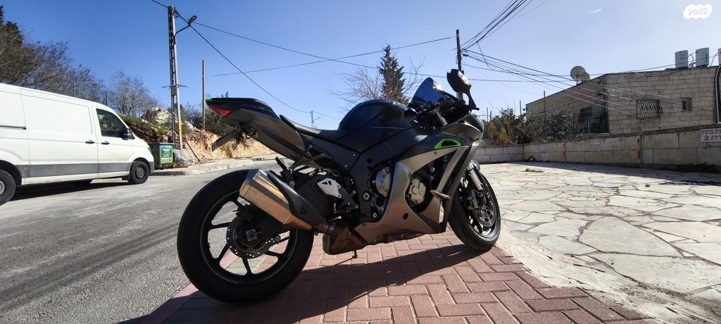 קאוואסאקי נינג'ה ZX 10R
