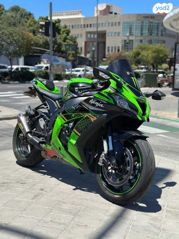 מודעת רכב קאוואסאקי נינג'ה ZX 10R