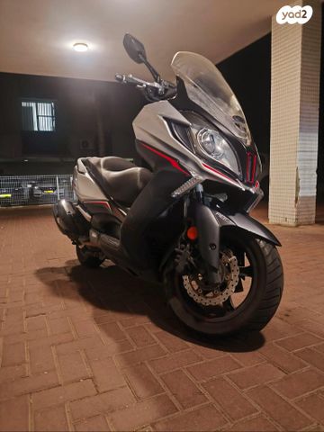 מודעת רכב קימקו דאון-טאון 350