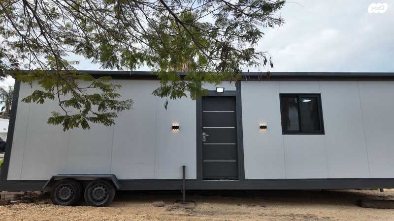 מודעת רכב נגרר (קראוון נגרר)