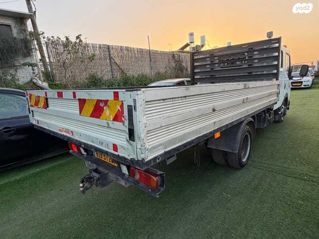 מודעת רכב ניסאן 2