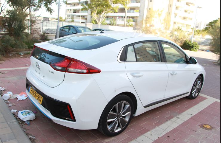 מודעת רכב יונדאי איוניק