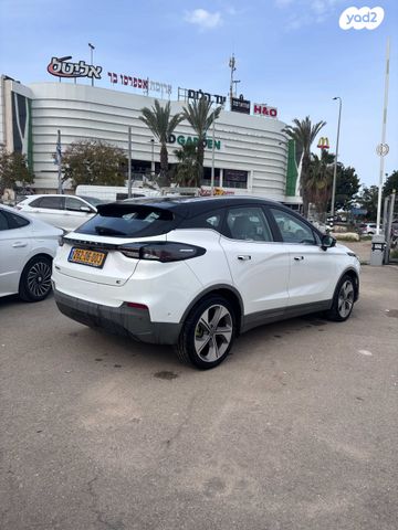 ג׳ילי Geometry C