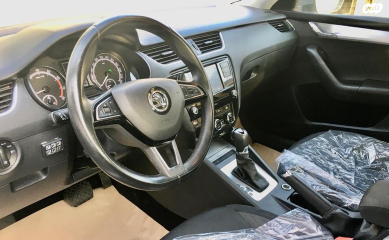 סקודה אוקטביה