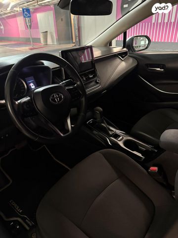 טויוטה קורולה