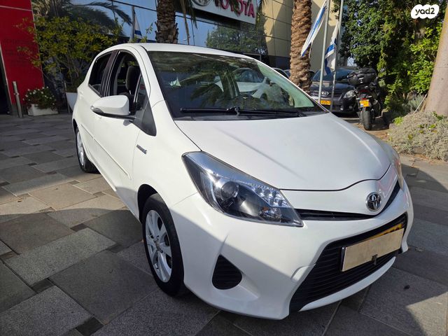מודעת רכב טויוטה יאריס