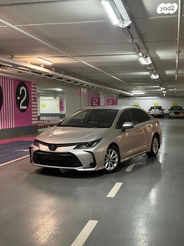 מודעת רכב טויוטה קורולה